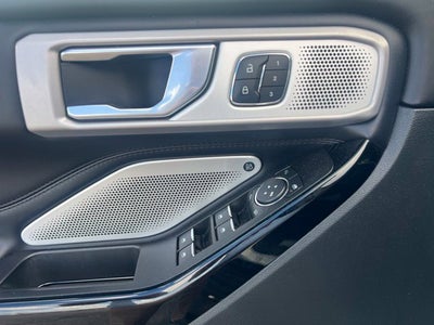 2022 Ford Explorer Platinum