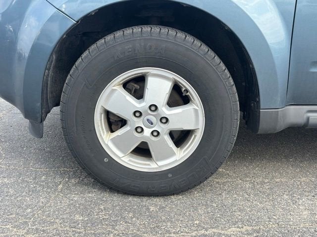 2011 FORD TRUCK ESCAPE Base