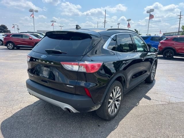 2022 Ford Escape Titanium
