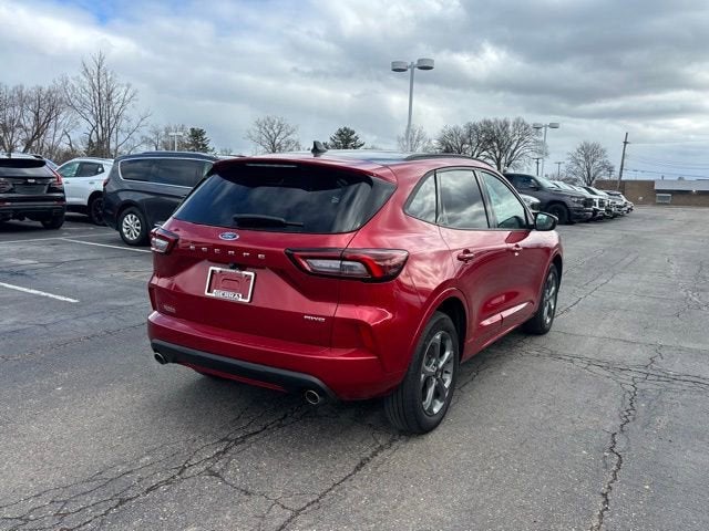 2023 Ford Escape ST-Line Select