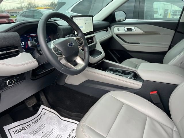 2025 Ford Explorer Active