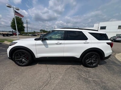 2025 FORD TRUCK EXPLORER Base