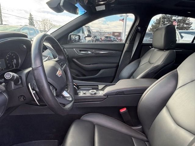 2024 Cadillac CT5 Sport