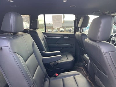 2024 GMC Acadia Elevation