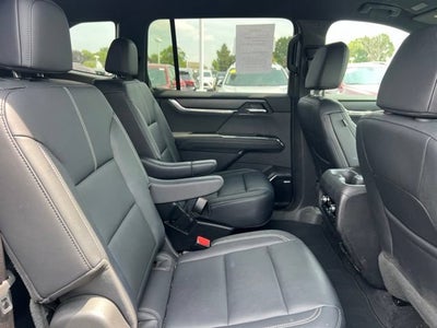 2024 GMC Acadia Elevation