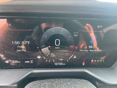 2024 GMC Acadia Elevation