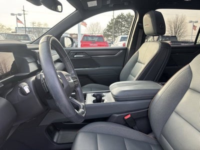 2024 GMC Acadia AT4