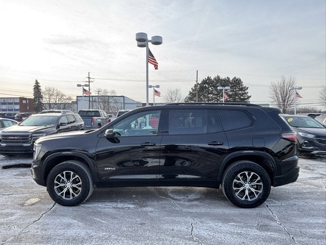 2024 GMC Acadia AT4