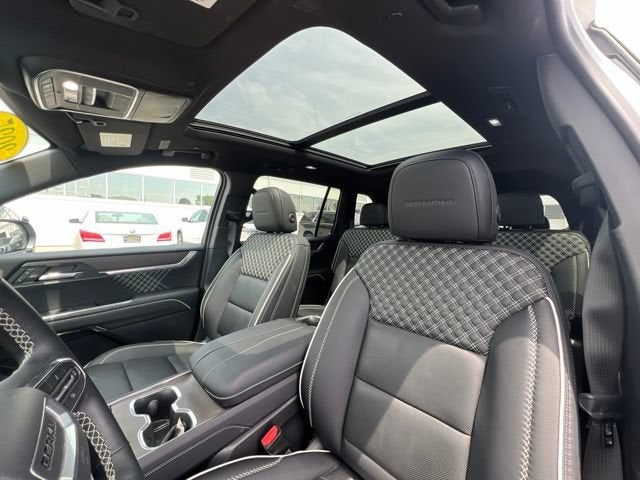 2025 GMC Acadia Denali