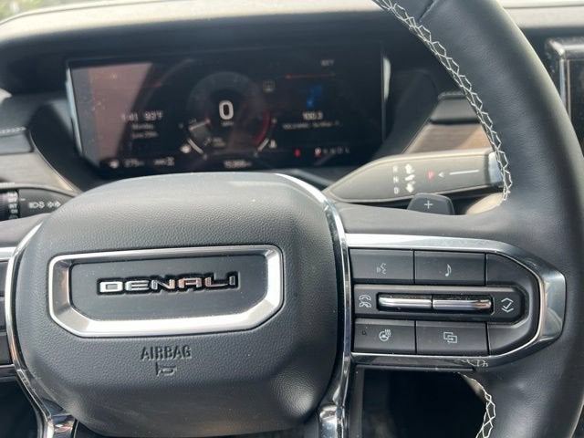 2025 GMC Acadia Denali