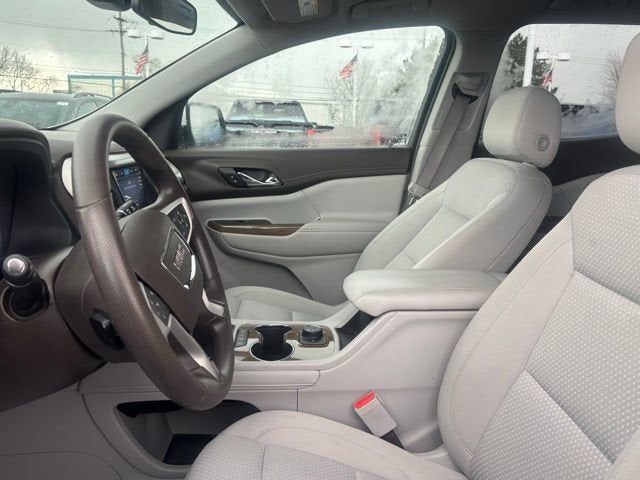 2022 GMC Acadia SLE