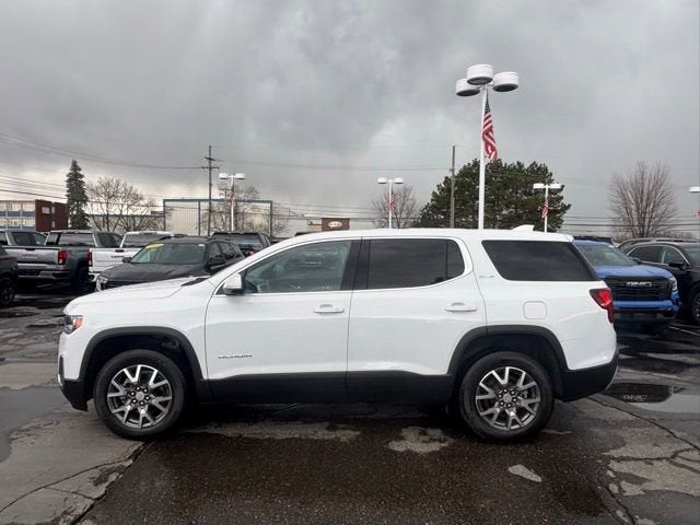 2022 GMC Acadia SLE