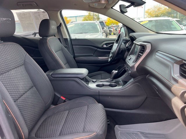 2017 GMC Acadia SLE