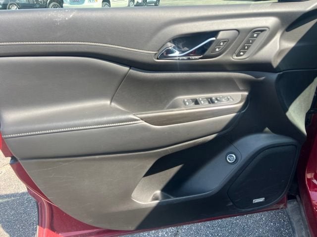 2021 GMC Acadia SLT