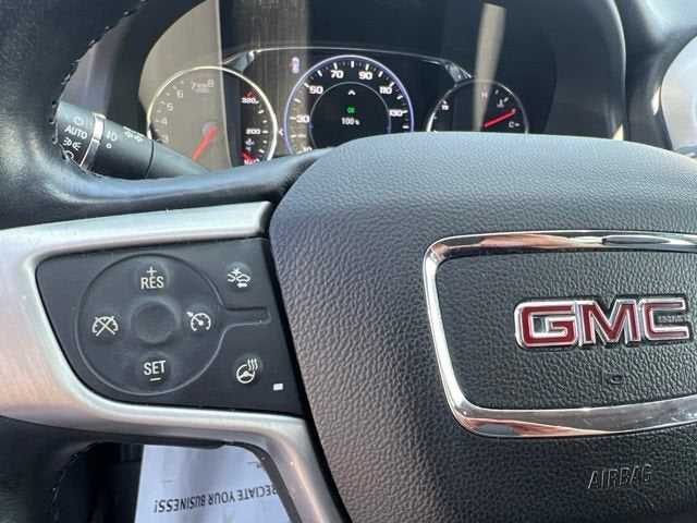 2021 GMC Acadia SLT