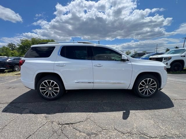 2021 GMC Acadia Denali