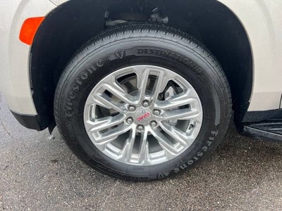 2023 GMC Yukon SLT