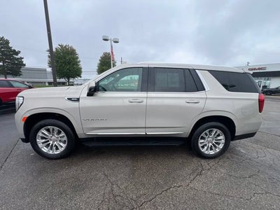 2023 GMC Yukon SLT