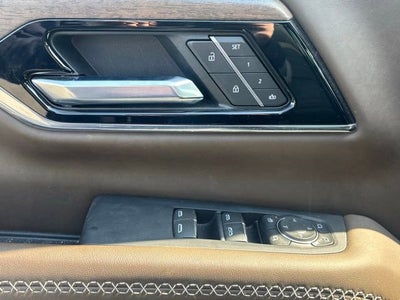 2025 GMC Yukon Denali Ultimate