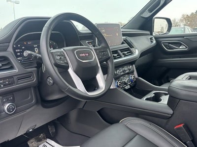 2023 GMC Yukon XL SLT