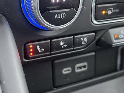 2023 GMC Yukon XL SLT