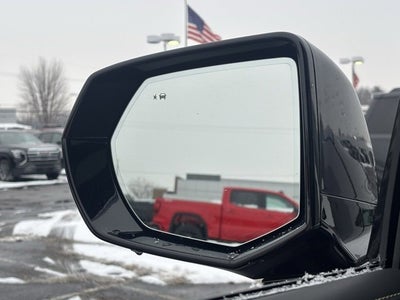 2023 GMC Yukon XL SLT