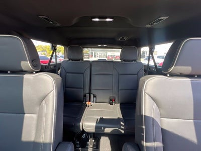 2023 GMC Yukon XL SLT