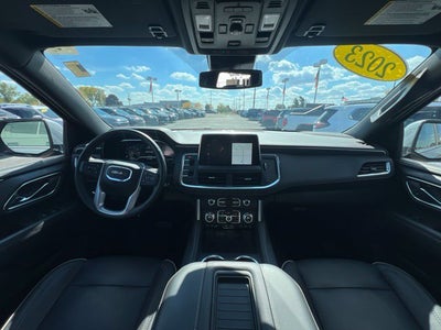 2023 GMC Yukon XL SLT