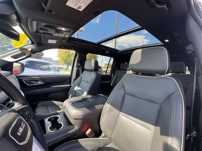 2023 GMC Yukon XL SLT