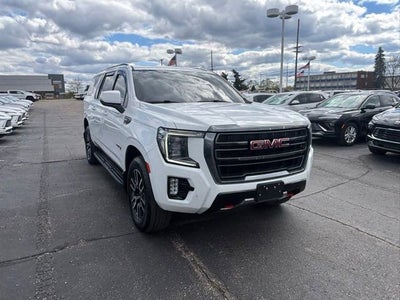 2022 GMC Yukon XL AT4