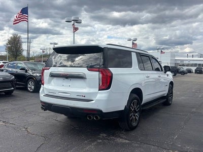 2022 GMC Yukon XL AT4
