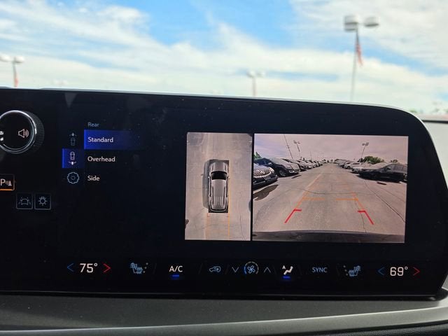 2024 Chevrolet Traverse LS