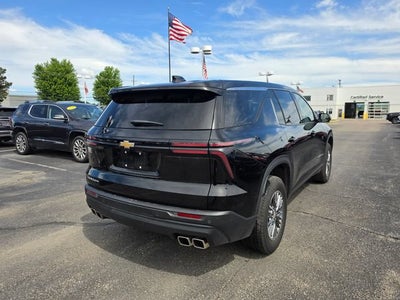 2024 Chevrolet Traverse LS