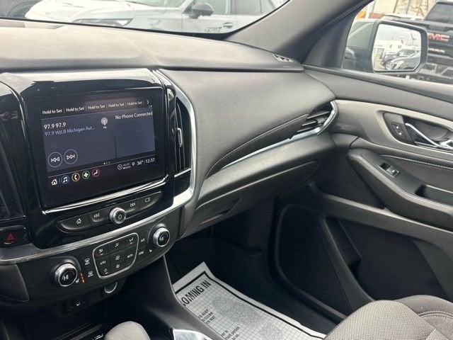 2022 Chevrolet Traverse LT Cloth