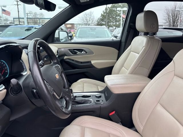2022 Chevrolet Traverse LT Leather