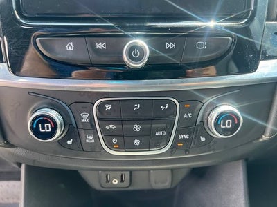 2022 Chevrolet Traverse LT Leather