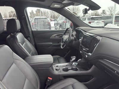 2023 Chevrolet Traverse LT Leather