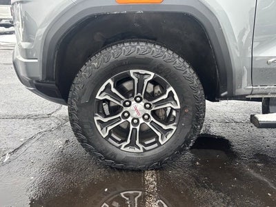 2023 GMC Canyon AT4