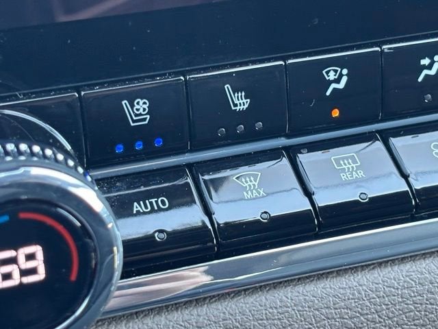 2023 GMC Canyon Denali