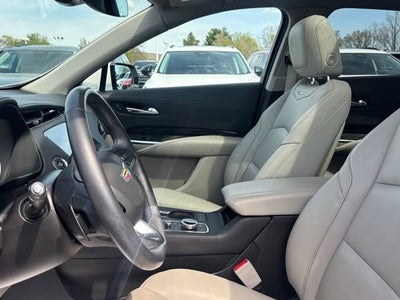 2023 Cadillac XT4 Premium Luxury