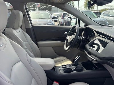 2023 Cadillac XT4 Premium Luxury