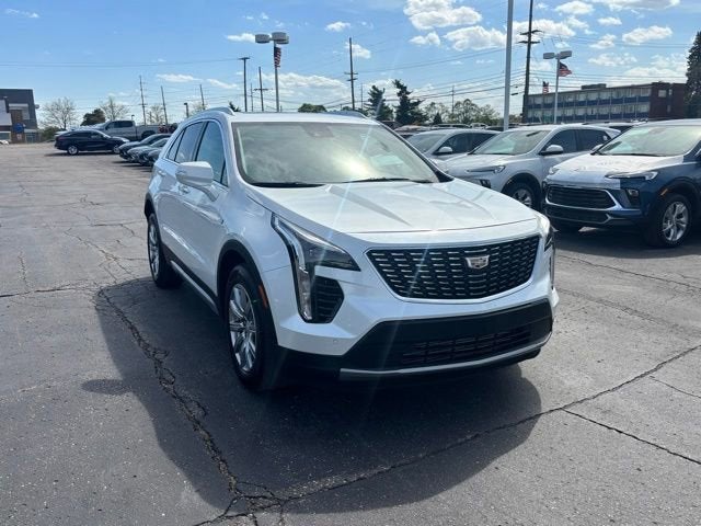 2023 Cadillac XT4 Premium Luxury