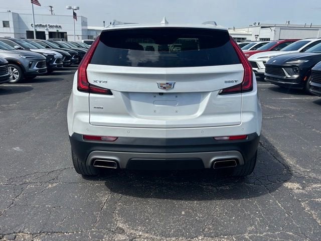 2023 Cadillac XT4 Premium Luxury