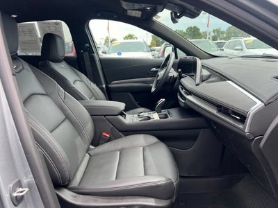 2024 Cadillac XT4 Premium Luxury