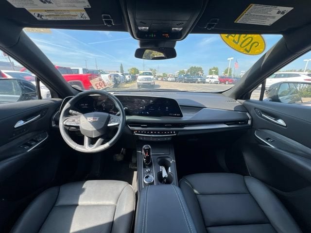 2024 Cadillac XT4 Premium Luxury