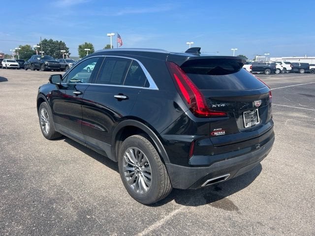2024 Cadillac XT4 Premium Luxury