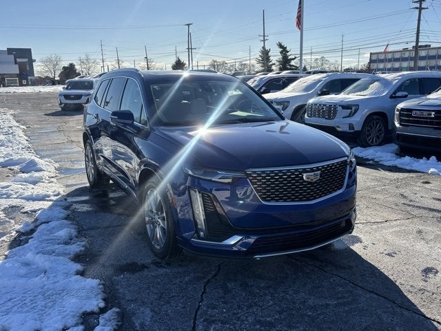 2023 Cadillac XT6 Premium Luxury
