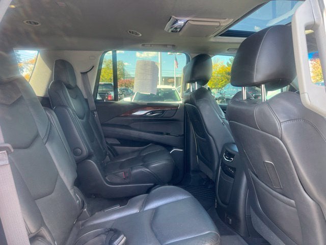 2019 Cadillac Escalade Luxury