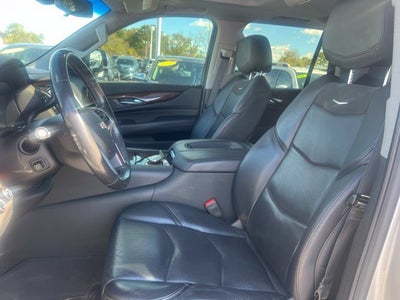 2019 Cadillac Escalade Luxury
