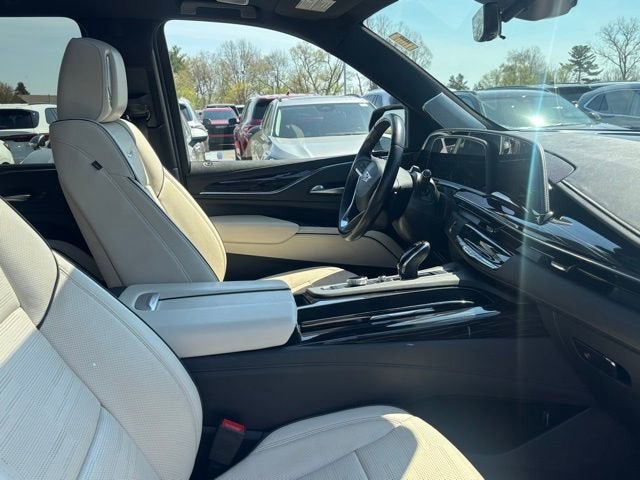 2023 Cadillac Escalade Sport